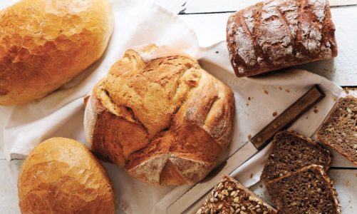 36 kilogramów chleba zjada rocznie statystyczny Polak: jak wybrać ten najzdrowszy?