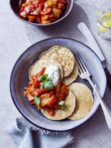 Bliny z paprykowym ragout (TM6, TM5) Naleśniki królujące na talerzach Finów, Rosjan i Koreańczyków: Pannukakku, Bliny,Hotteok