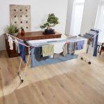 Poznaj sprytne sposoby na suszenie prania w domu