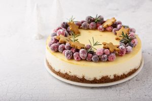 Christmas cheesecake with gingerbread base Świąteczne potrawy w nowoczesnym wydaniu